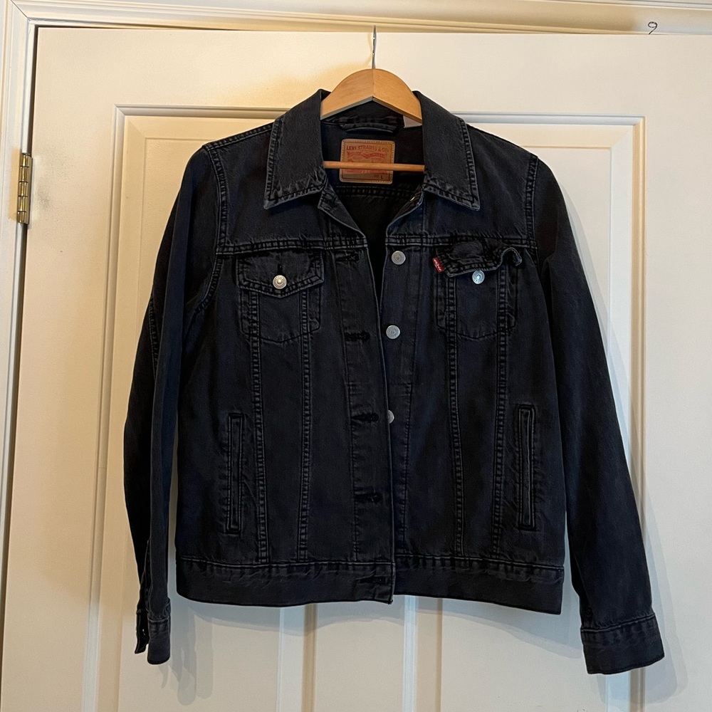 Levi’s black jean jacket